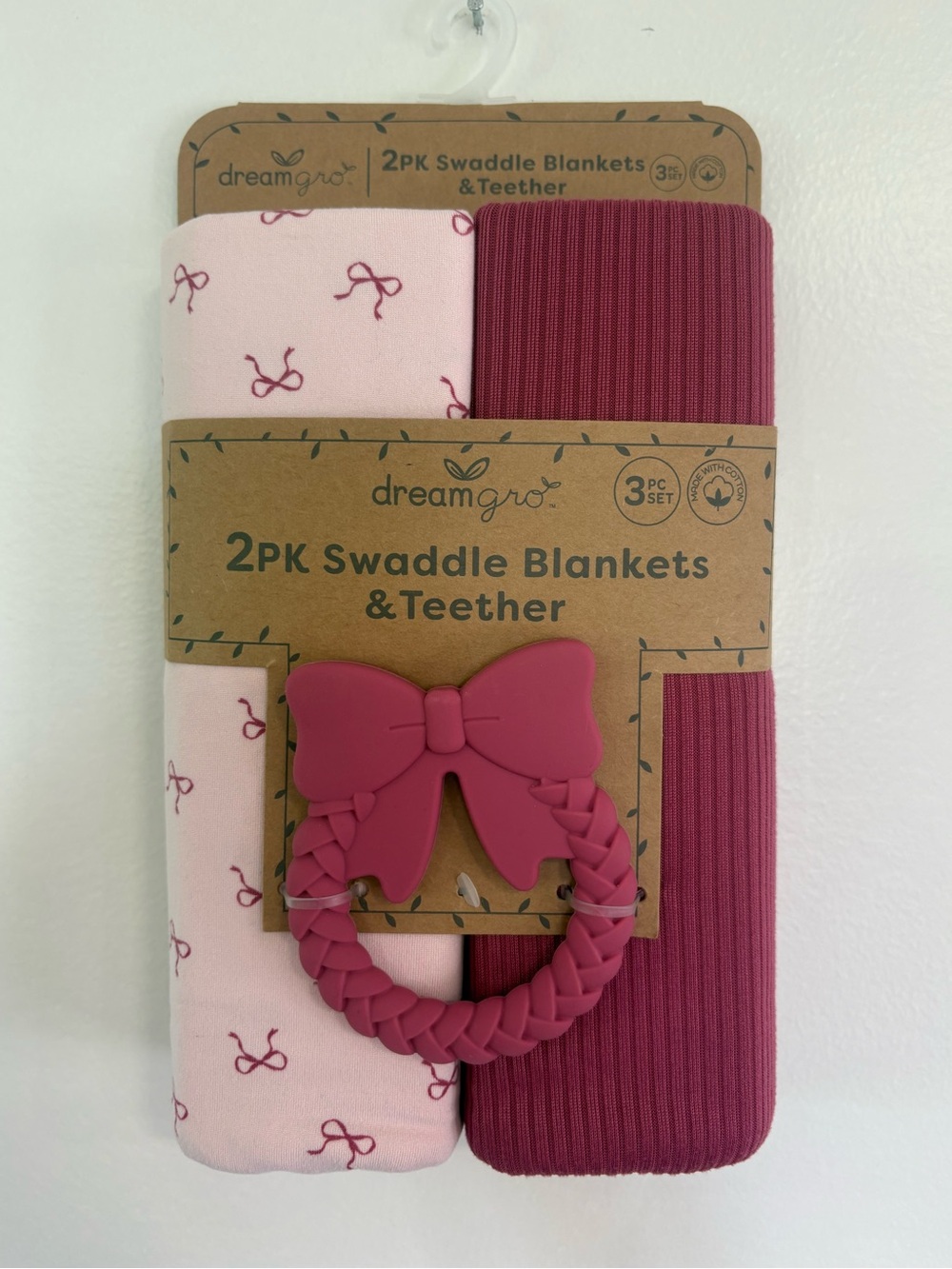 Dreamgro 2-Pack Baby Swaddle Blankets & Bow Teether NWT